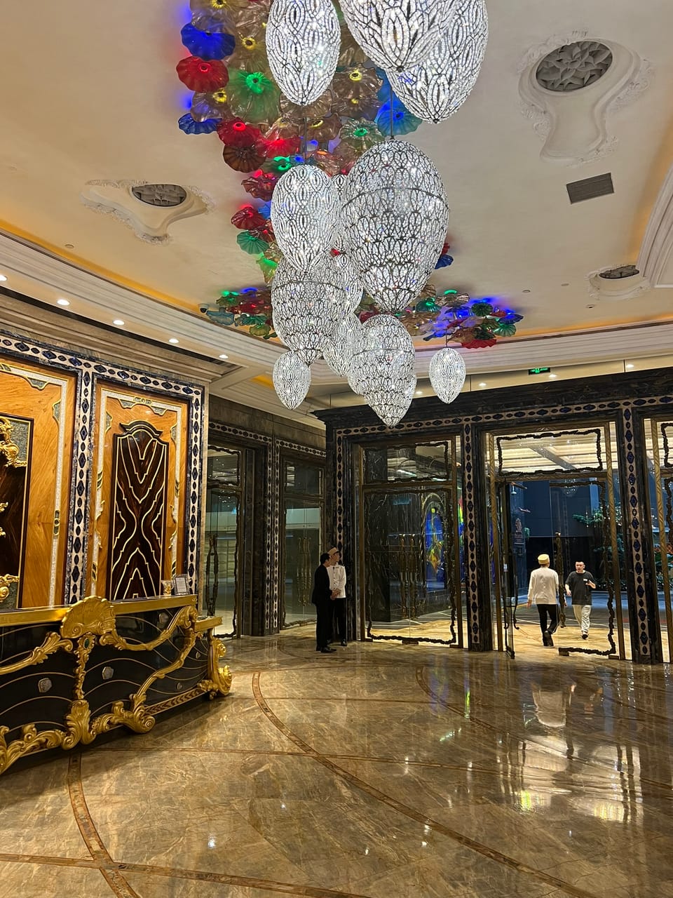 The Reverie Saigon: le 5 qui redéfinit le traitement VIP (et pourquoi j’y retournerai les yeux fermés)